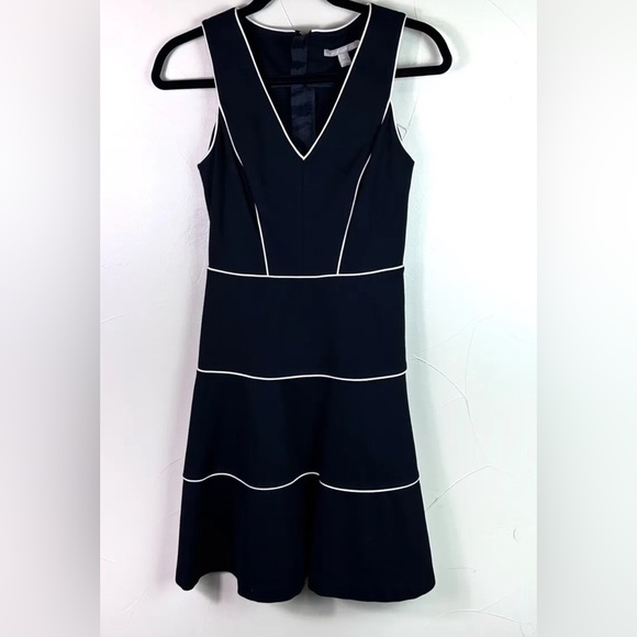 Banana Republic Dress Women's Sz 6 Black White Sleeveless Fit Flare - Picture 1 of 6